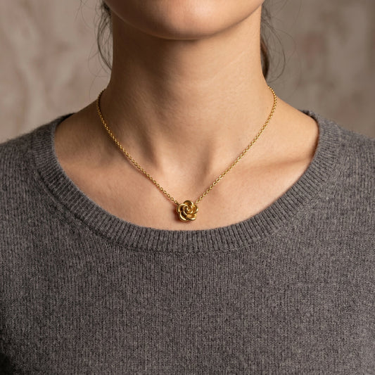Mini Flower Necklace hayajewelers.pk