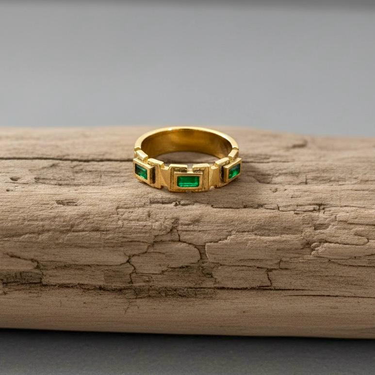 Emerald Ring - Stainless Steel hayajewelers.pk