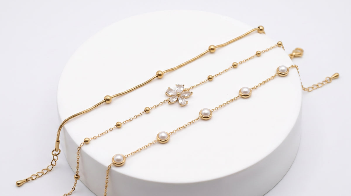 Elegant Pearl & Daisy Charm Bracelet Set hayajewelers.pk
