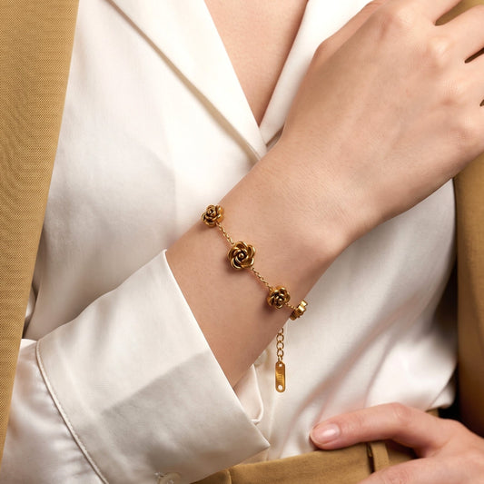 Mini Flower Bracelet hayajewelers.pk